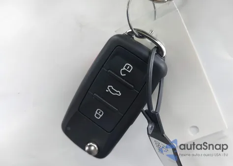 2017 Volkswagen Jetta 1.4T S z USA, uszkodzony, nr VIN 3VW2B7AJ0HM411634